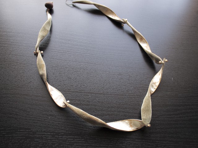 Natural material(Wisteria pod shell) Neck piece 09